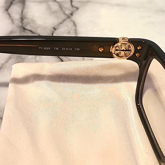 Tory Burch Glasses, Dark Brown, Gold Tory Burch Hardware - Picture 5 of 5